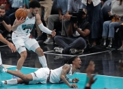 开云体育在线-浙江队碾压雷霆，莫兰特高光表现