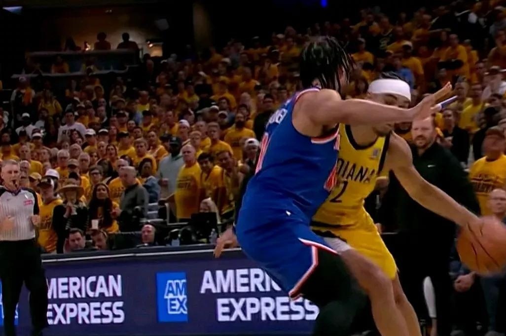 尼斯狂胜对手,力压对手取得胜利 尼斯狂胜对手,力压对手取得胜利