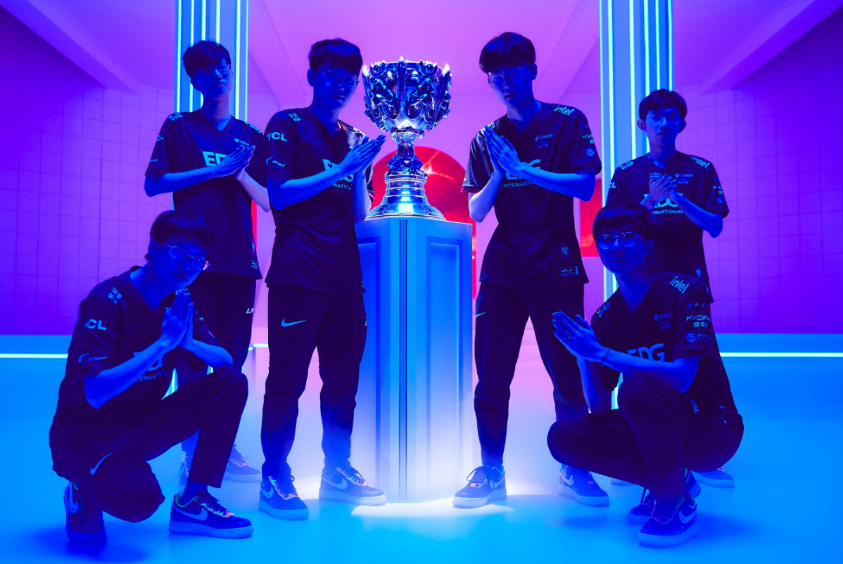 EDG绝杀DK，水谷隼完成史诗逆转鏖战多局半决赛，引爆全场热议的简单介绍