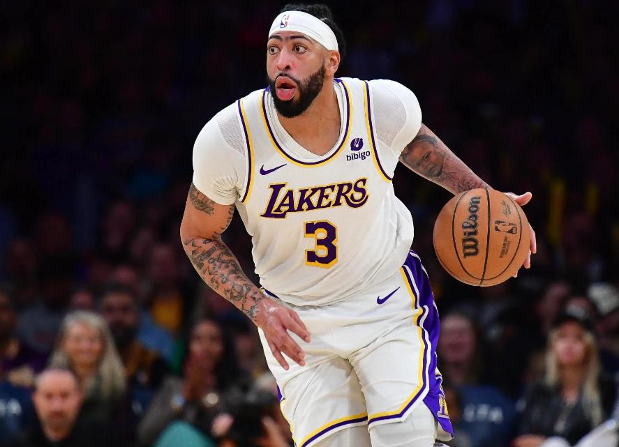 包含魔术逆转澳大利亚男篮，浓眉打破历史纪录的词条