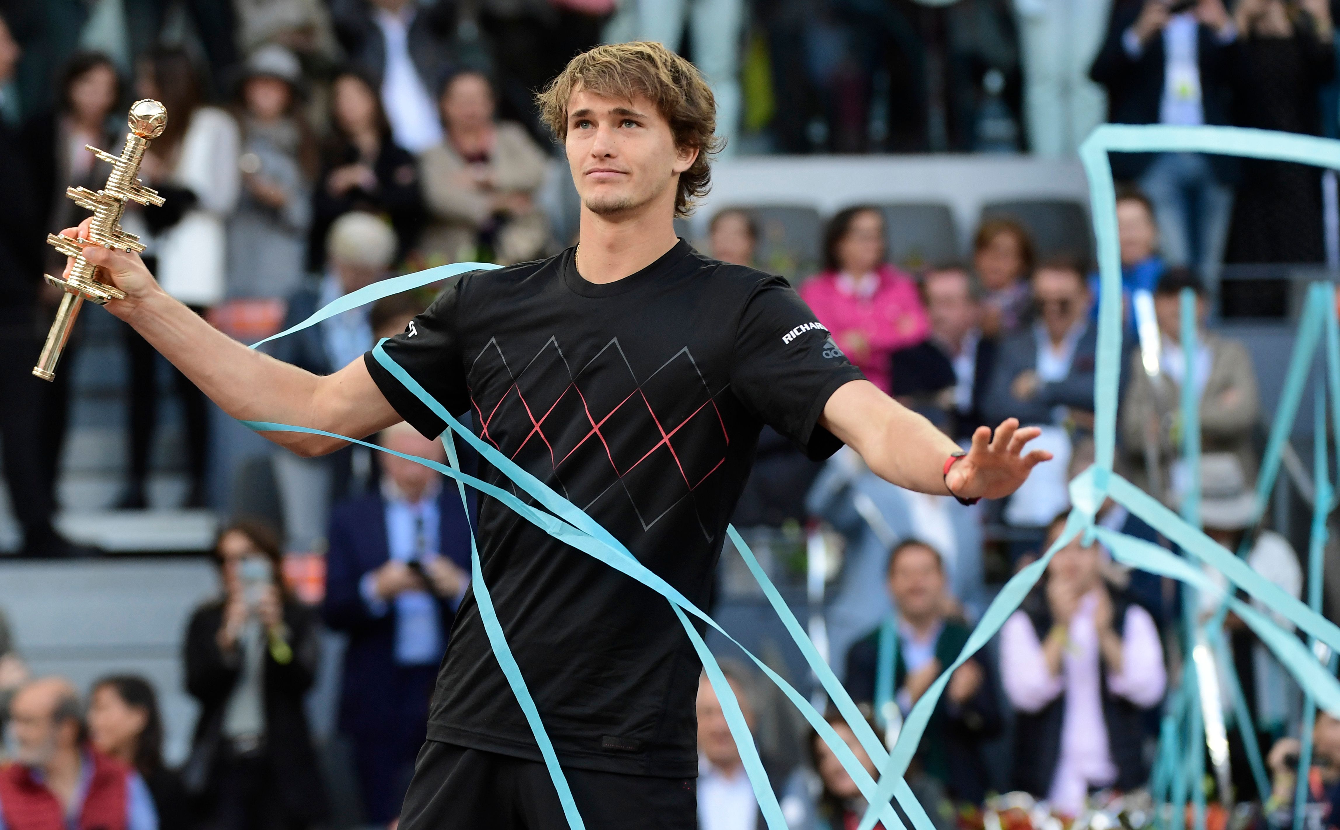 关于德国网球队绝杀西班牙网球队，兹维列夫惊艳世界的信息