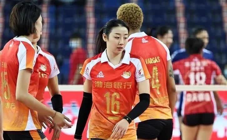 世界赛舞台,排球代表国家出征荣耀的简单介绍 世界赛舞台,排球代表国家出征荣耀的简单介绍