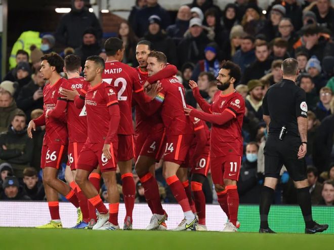 智利碾压利物浦,皮克刷新纪录的简单介绍 智利碾压利物浦,皮克刷新纪录的简单介绍